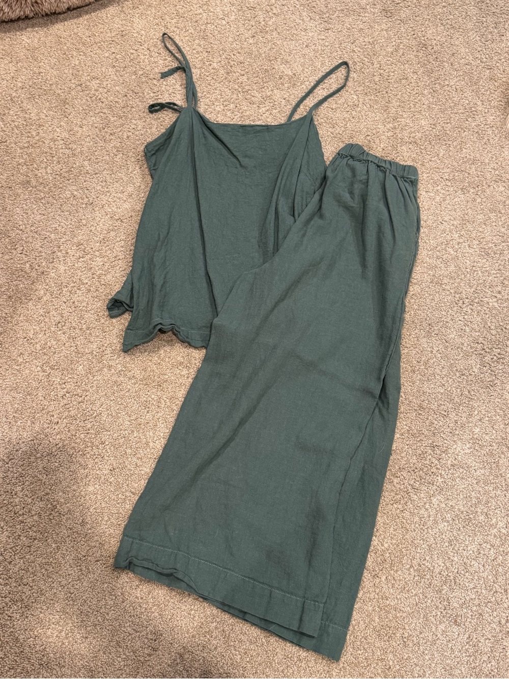 Free People Sightseer Linen Set. Large.
